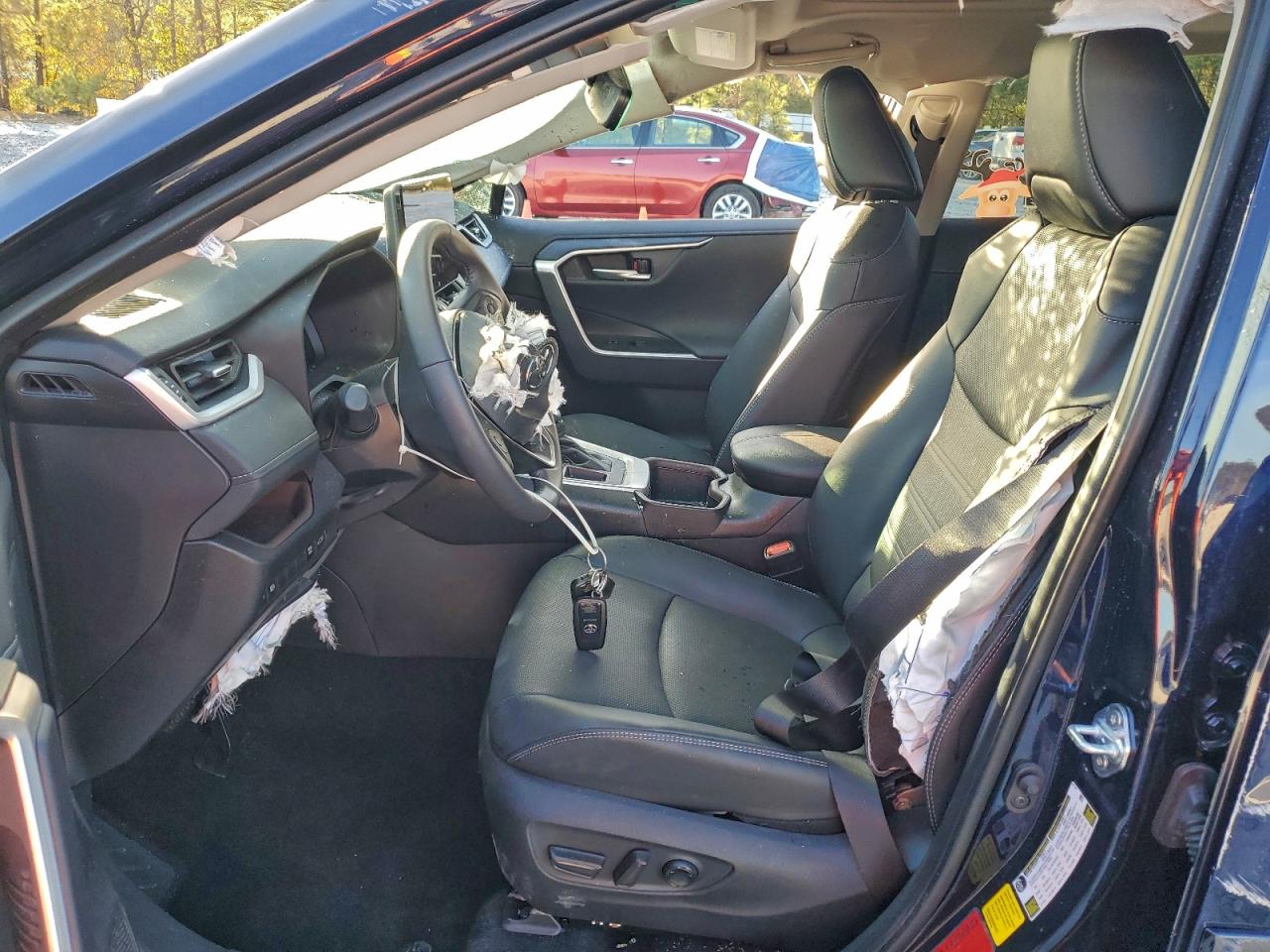 2025 TOYOTA RAV4 LIMITED photo 13