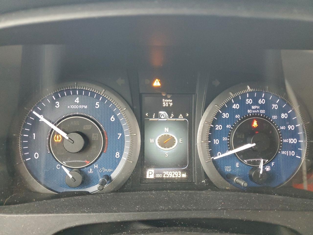 2016 TOYOTA SIENNA XLE photo 25