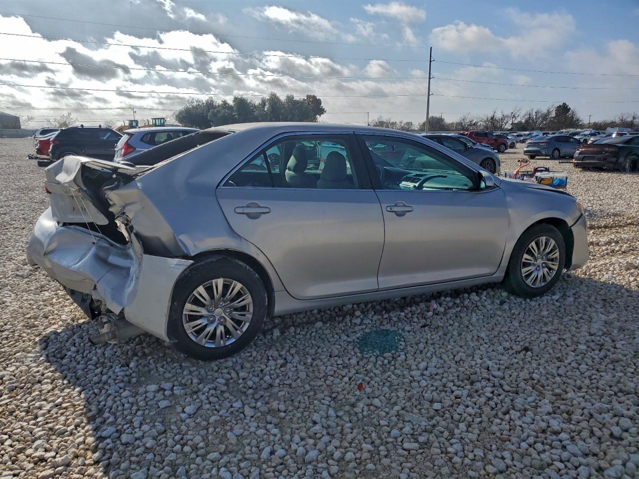 2012 TOYOTA CAMRY BASE photo 3