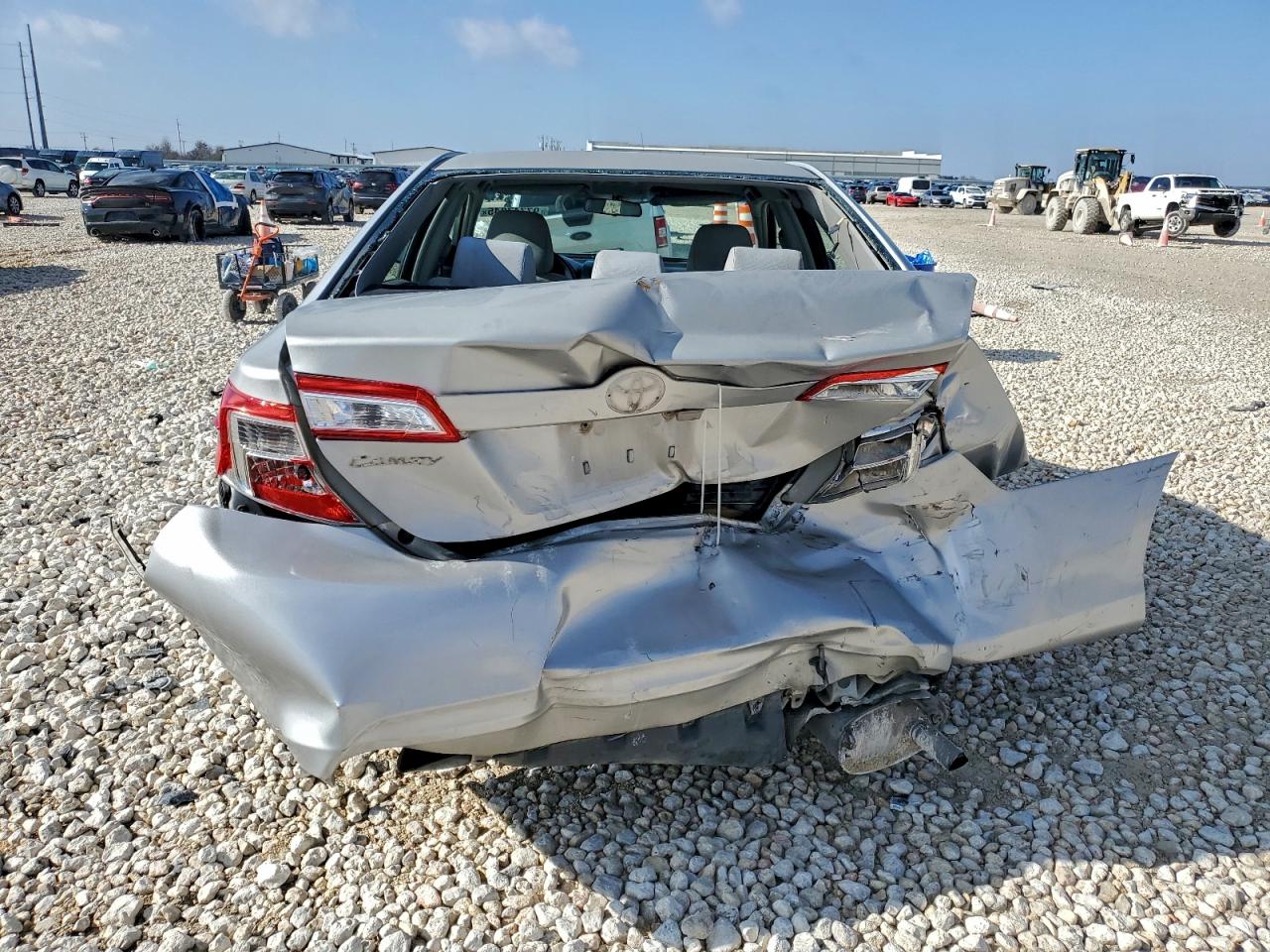 2012 TOYOTA CAMRY BASE photo 6