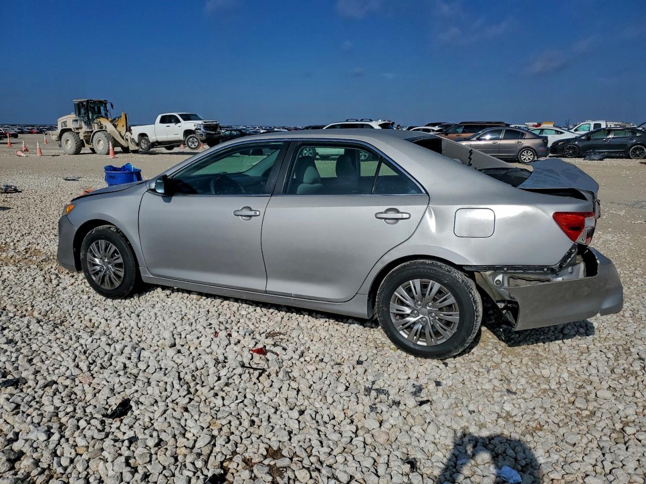 2012 TOYOTA CAMRY BASE photo 2