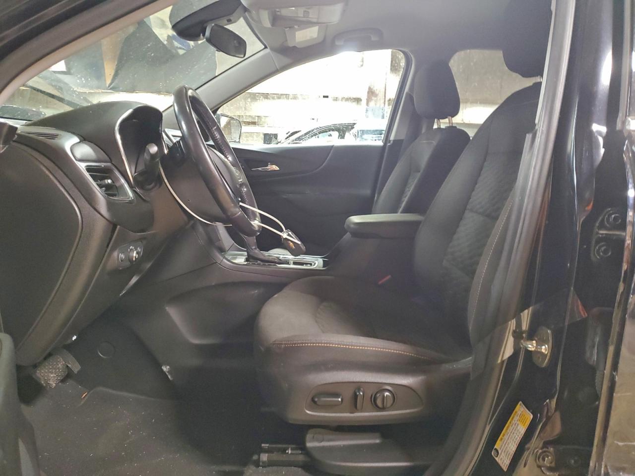 2020 CHEVROLET EQUINOX LT photo 7