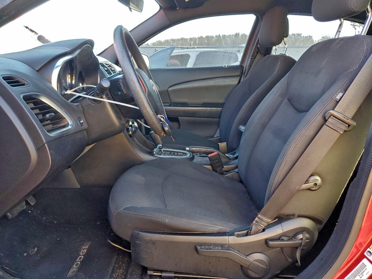 2014 DODGE AVENGER SE photo 7
