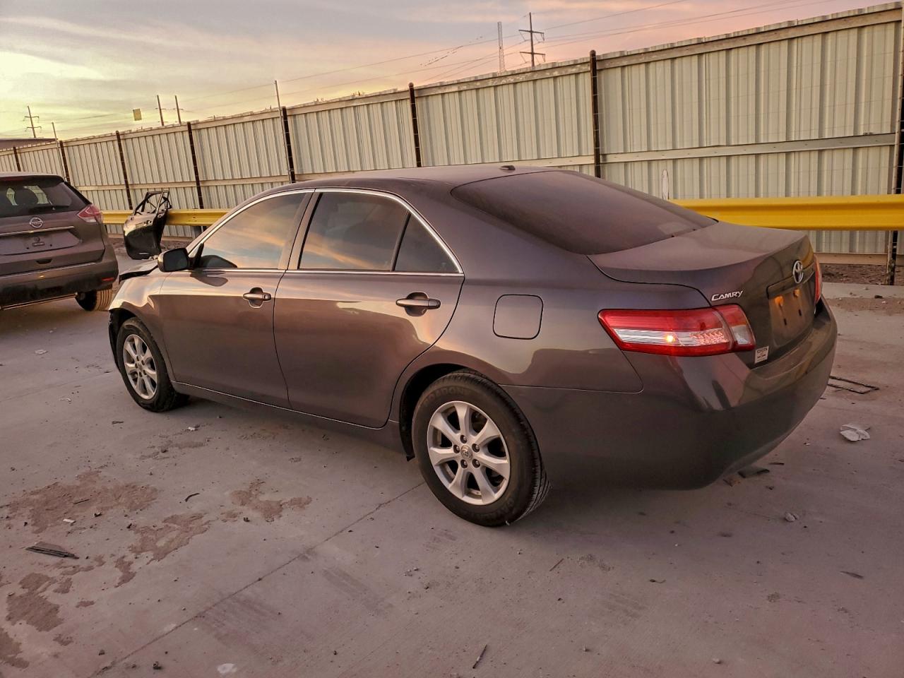 2011 TOYOTA CAMRY BASE photo 2