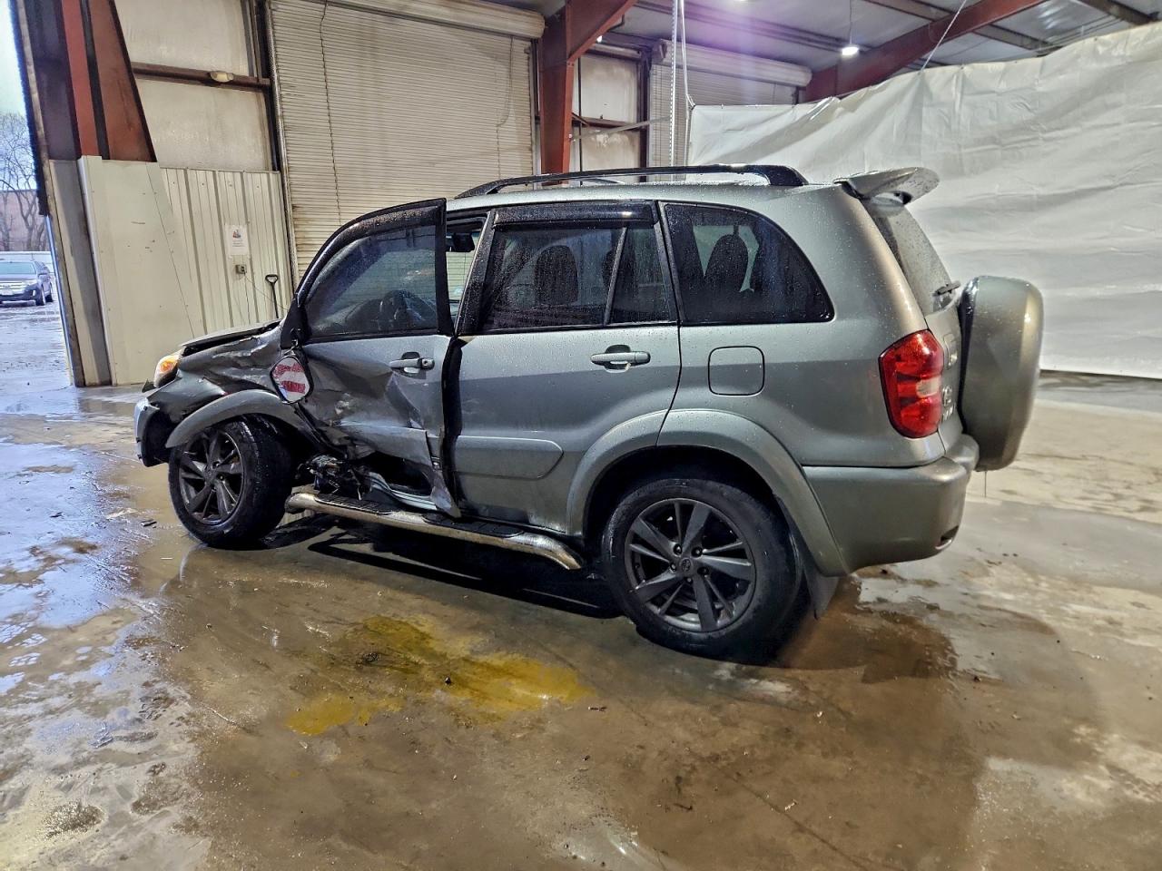 2005 TOYOTA RAV4 photo 3