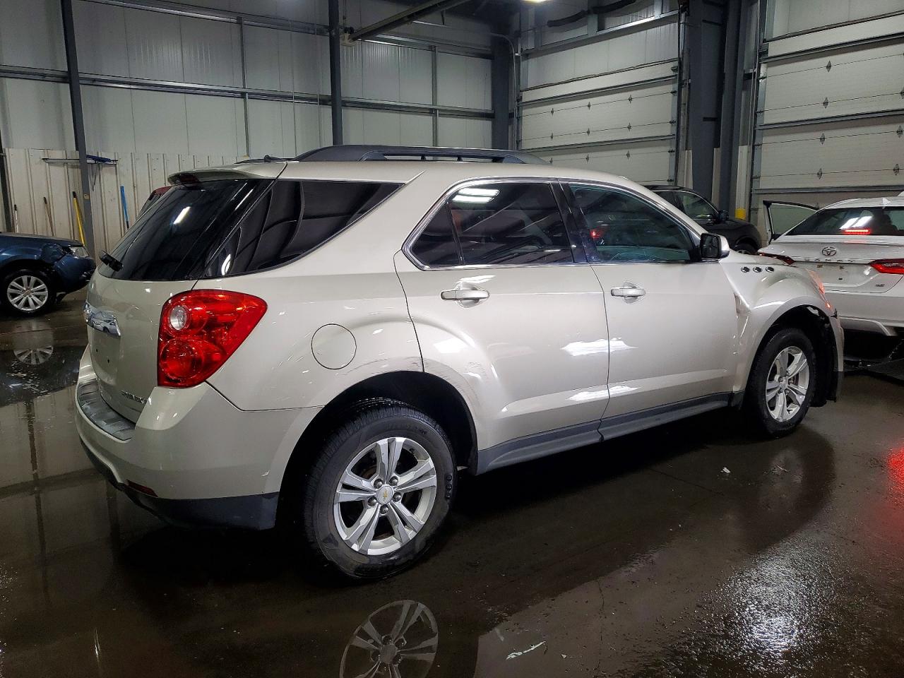 2013 CHEVROLET EQUINOX LT photo 5