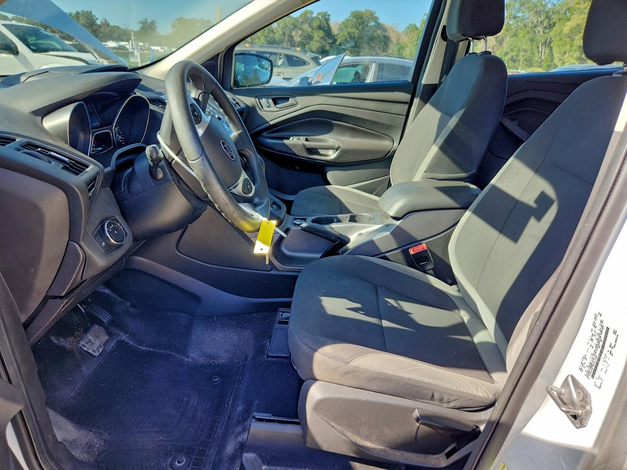 2014 FORD ESCAPE S photo 7