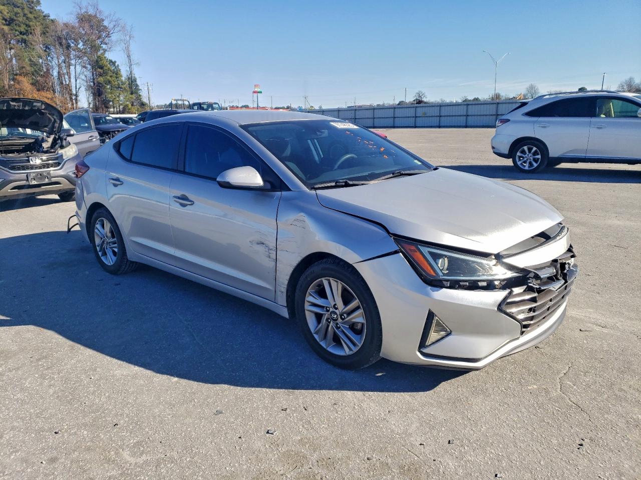 2019 HYUNDAI ELANTRA SEL photo 4
