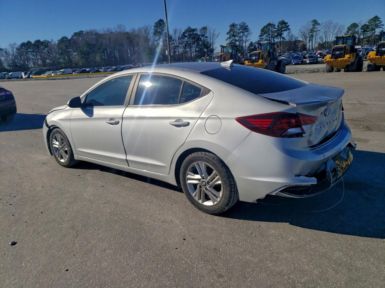 2019 HYUNDAI ELANTRA SEL photo 2