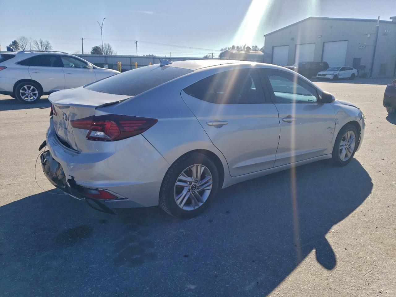 2019 HYUNDAI ELANTRA SEL photo 3