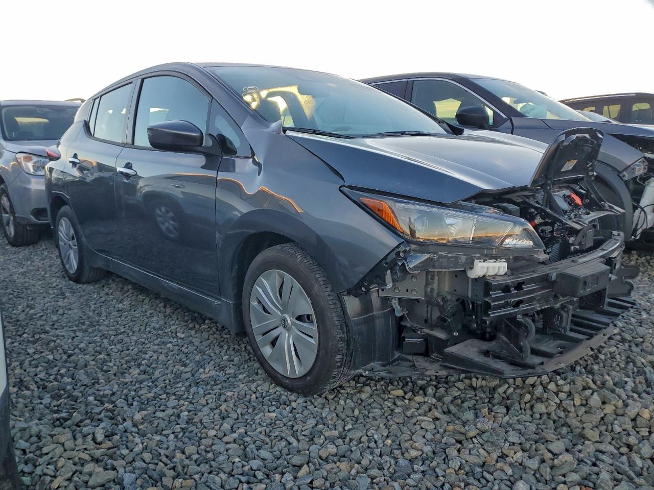 2025 NISSAN LEAF S photo 4