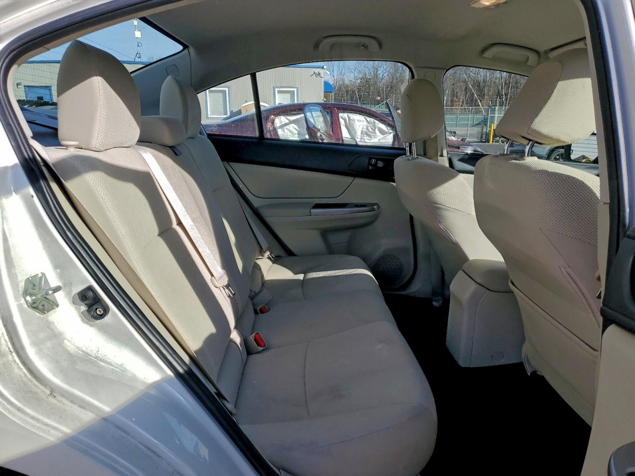 2016 SUBARU IMPREZA photo 10