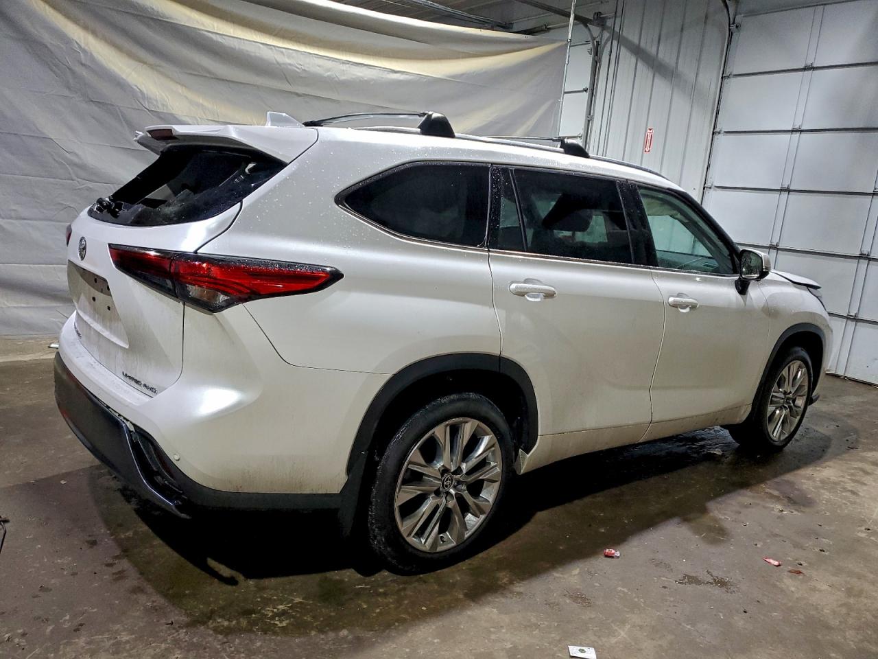 2023 TOYOTA HIGHLANDER L photo 3