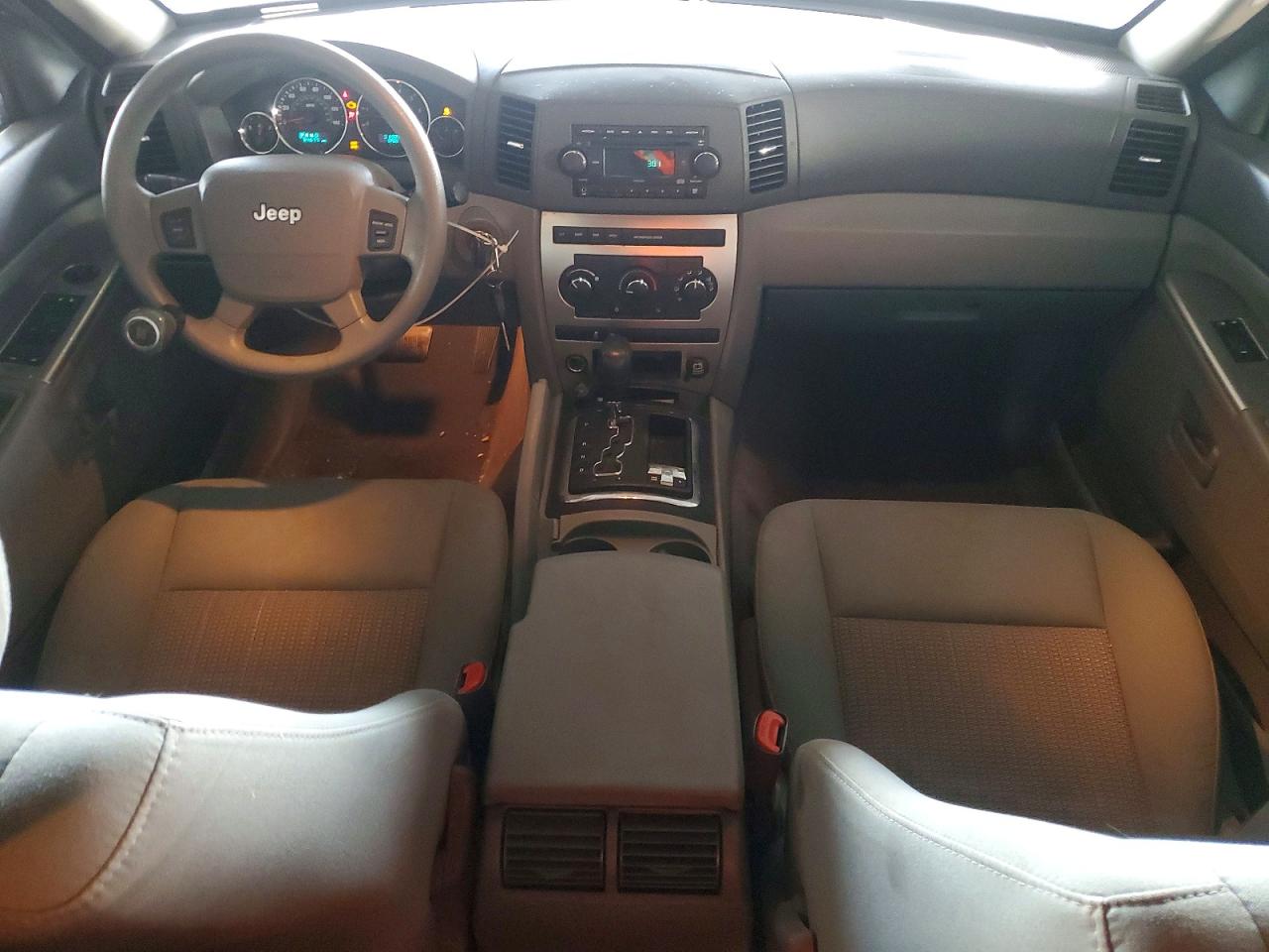 2007 JEEP GRAND CHEROKEE LAREDO photo 8