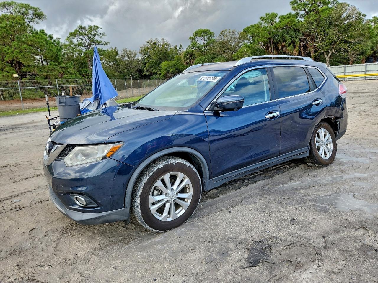 2016 NISSAN ROGUE
