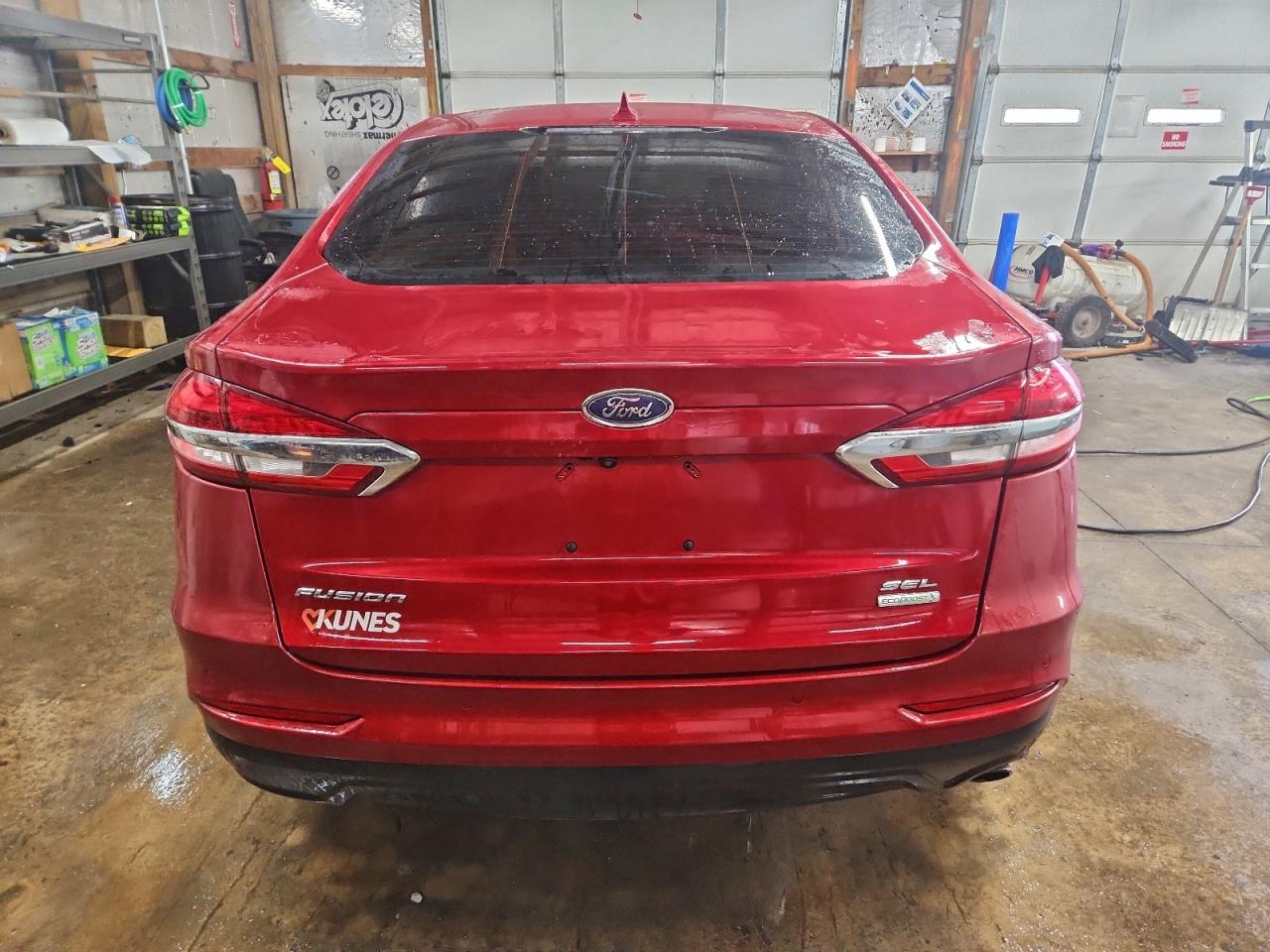2020 FORD FUSION SEL photo 16