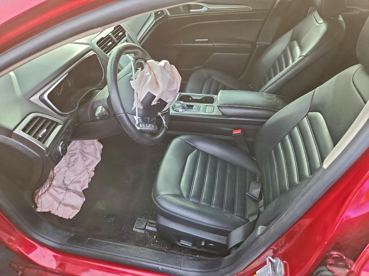 2020 FORD FUSION SEL photo 19