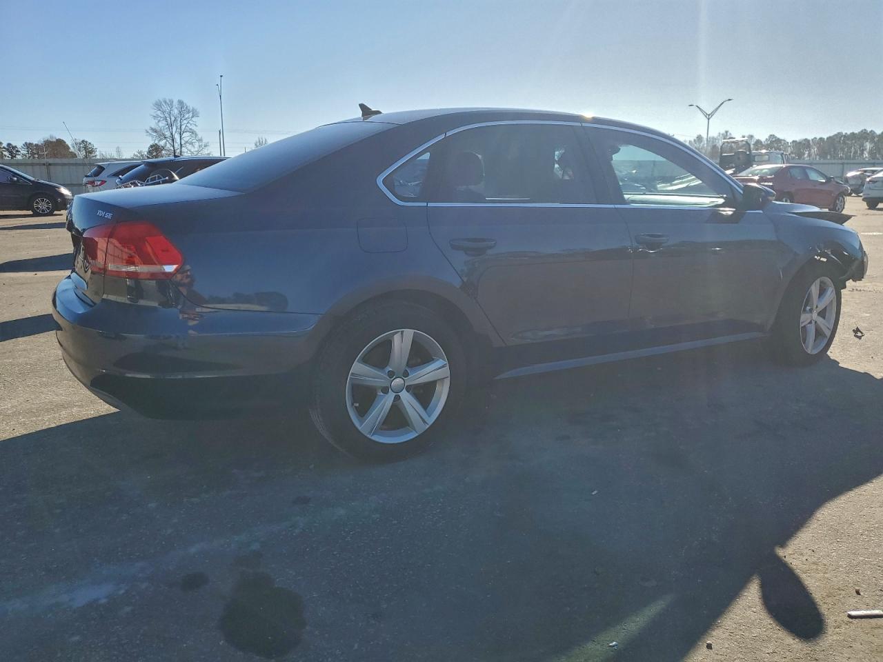 2012 VOLKSWAGEN PASSAT SE photo 7