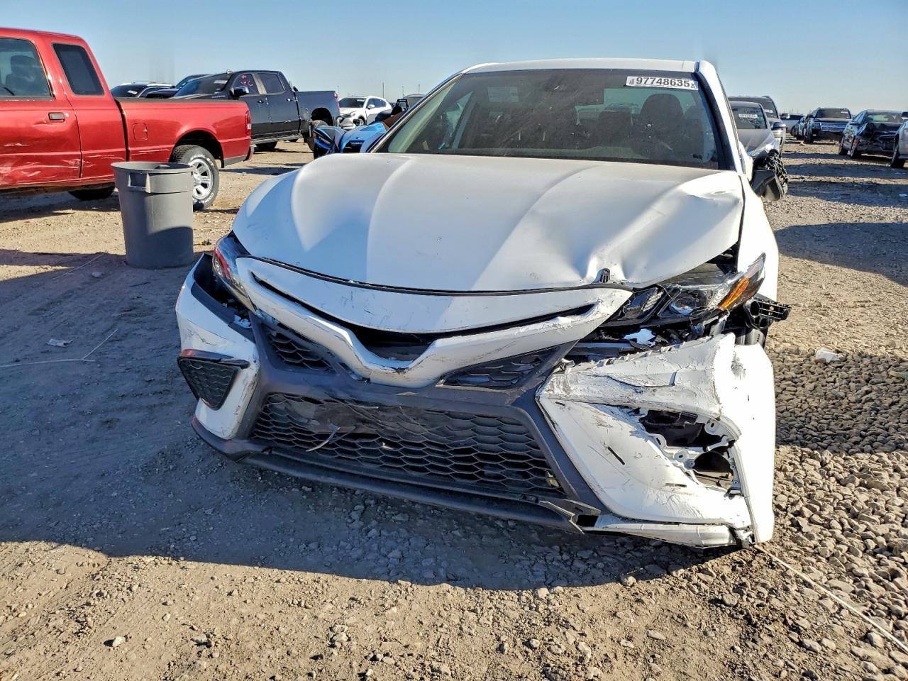 2022 TOYOTA CAMRY SE photo 5