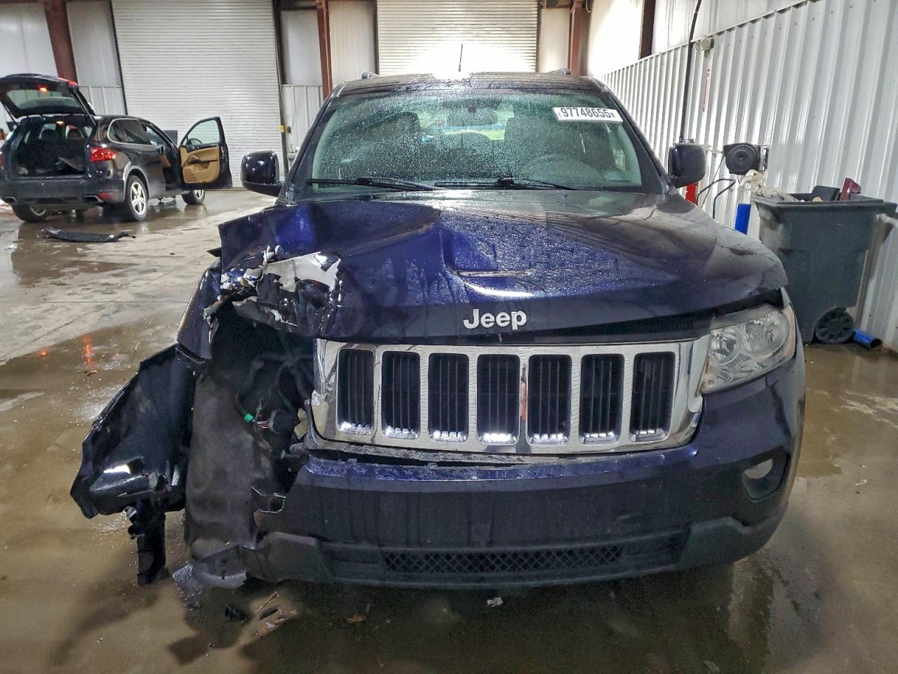 2011 JEEP GRAND CHEROKEE LAREDO photo 5