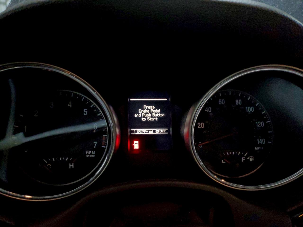 2011 JEEP GRAND CHEROKEE LAREDO photo 9
