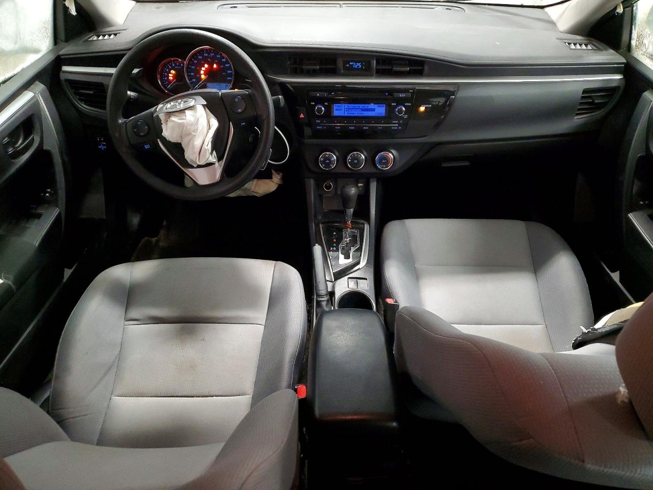 2016 TOYOTA COROLLA L photo 8