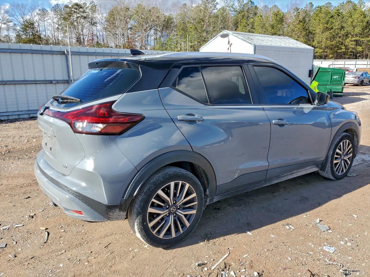 2021 NISSAN KICKS SV photo 3