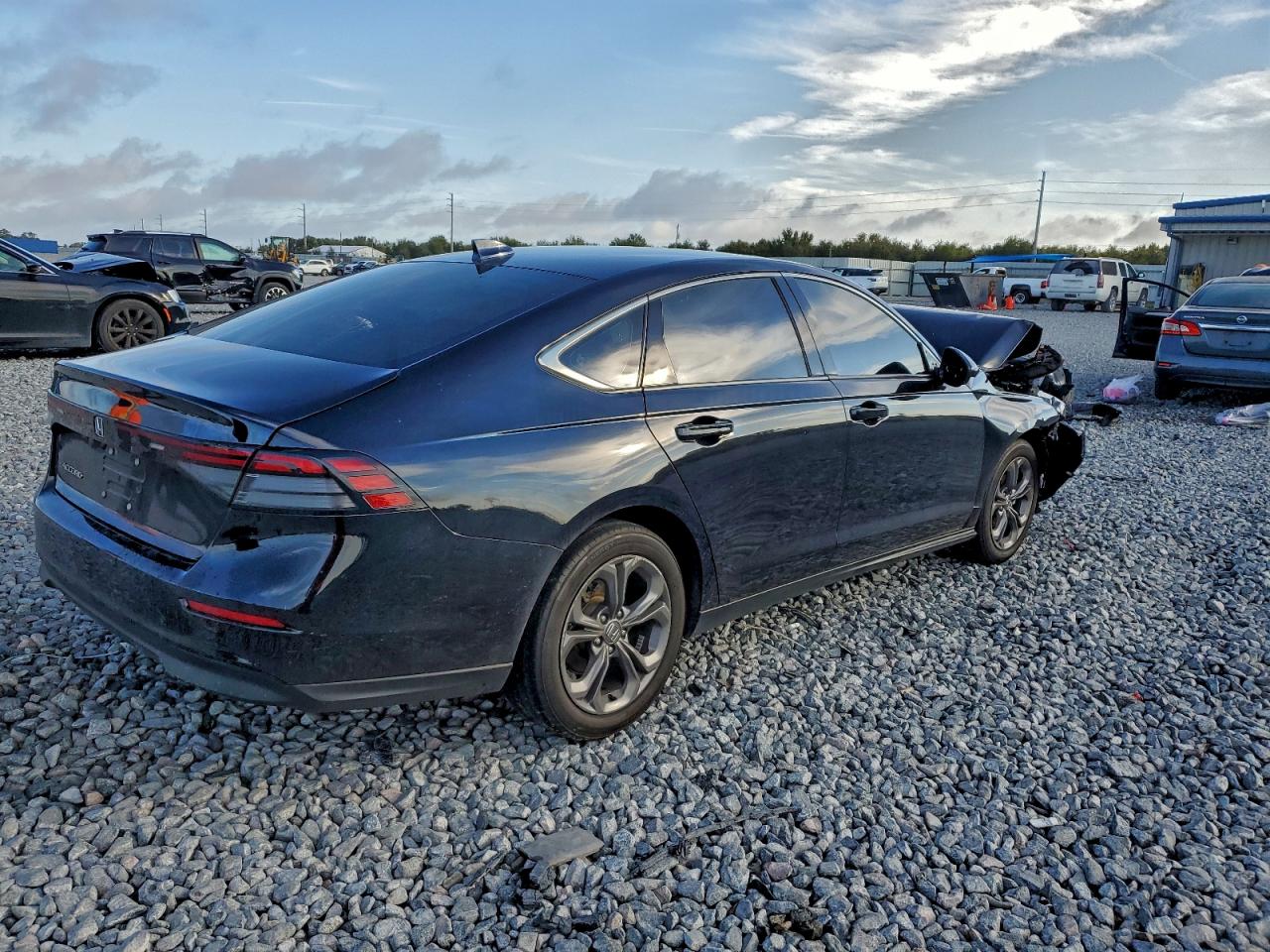 2024 HONDA ACCORD photo 3