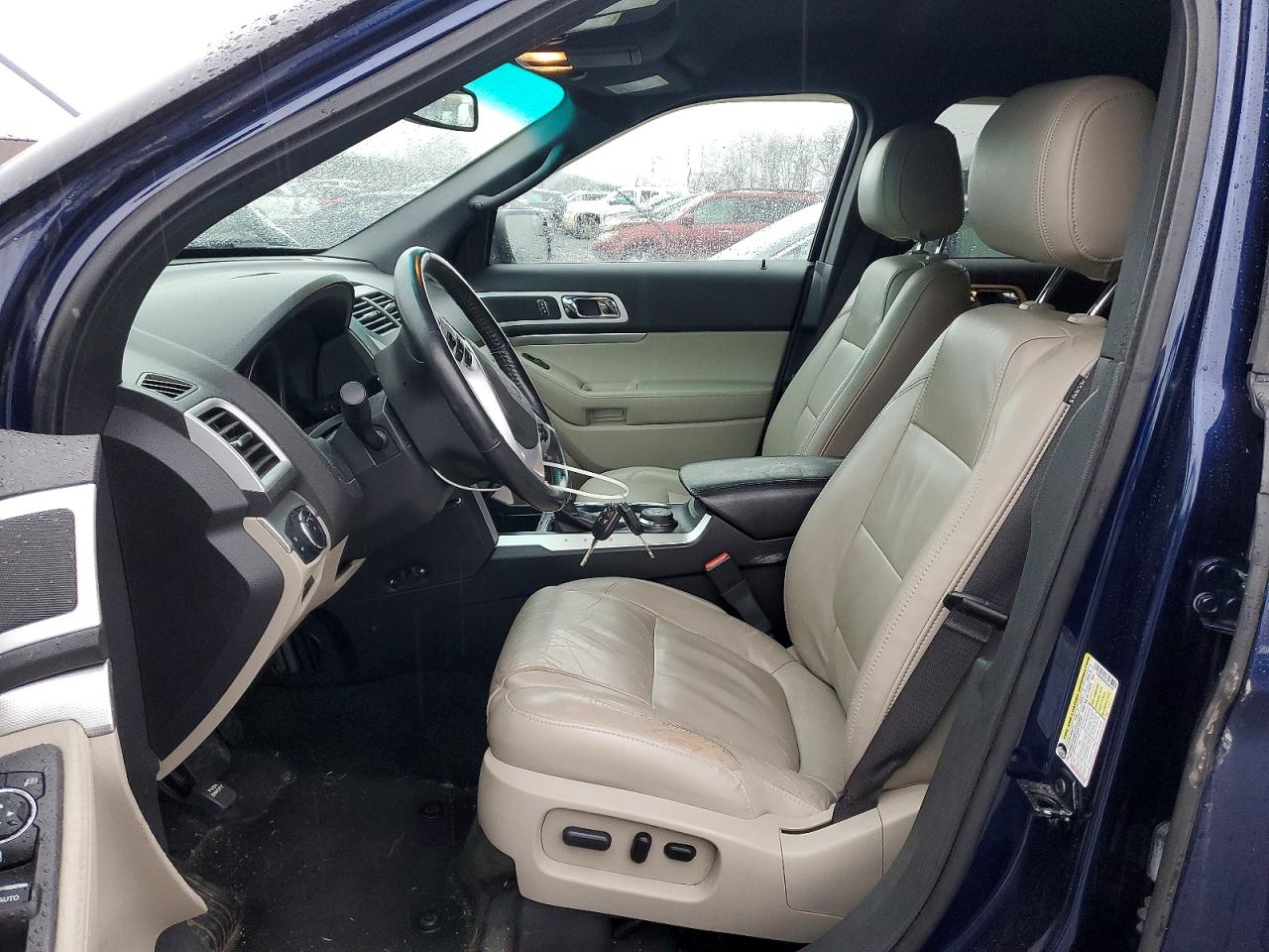 2011 FORD EXPLORER XLT photo 13