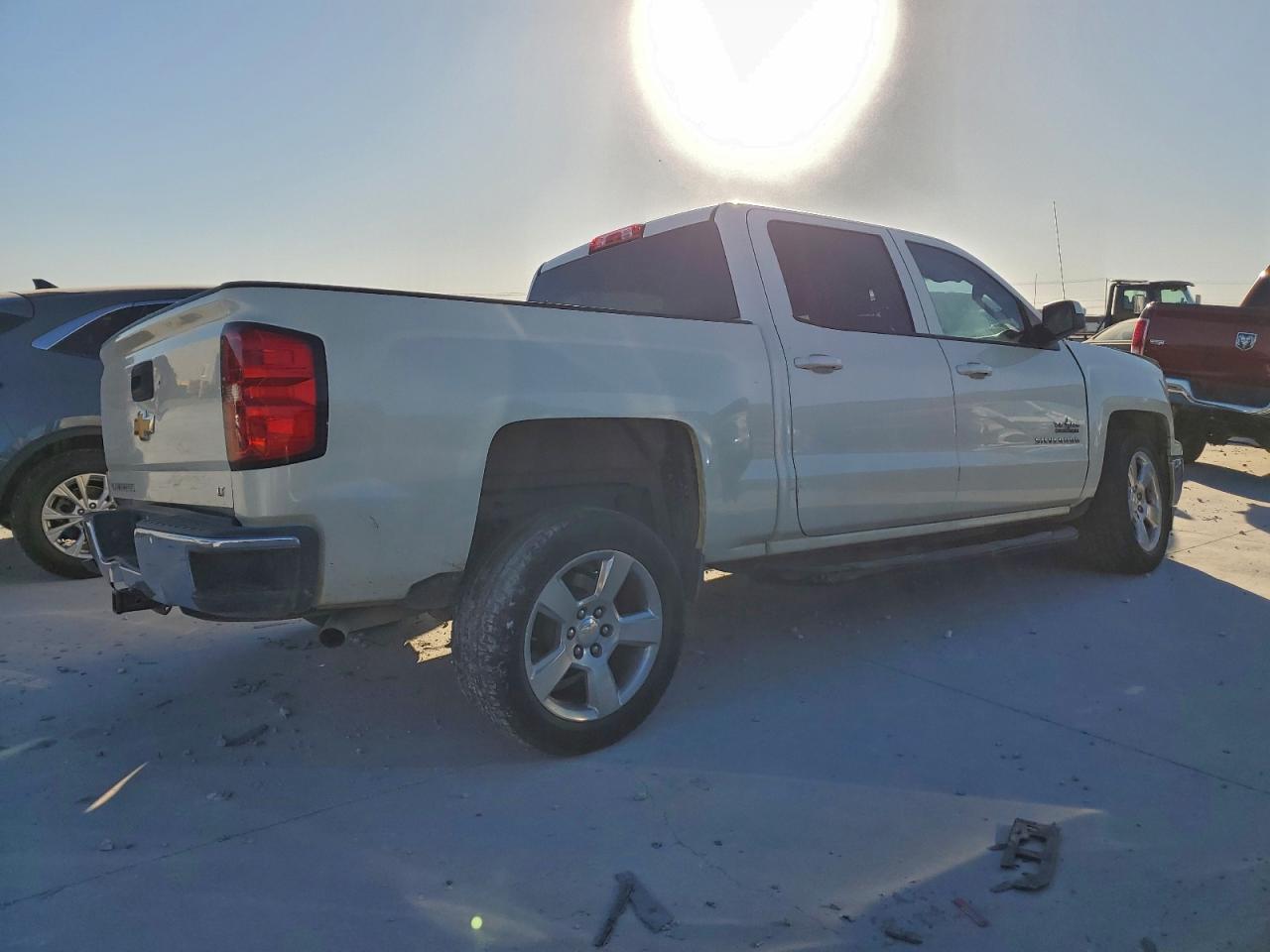 2014 CHEVROLET SILVERADO C1500 LT photo 3