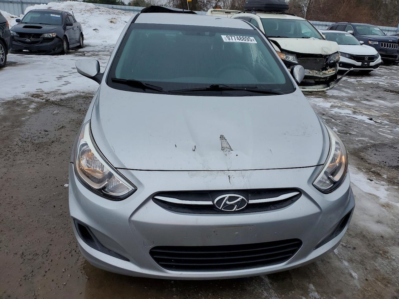 2016 HYUNDAI ACCENT SE photo 5