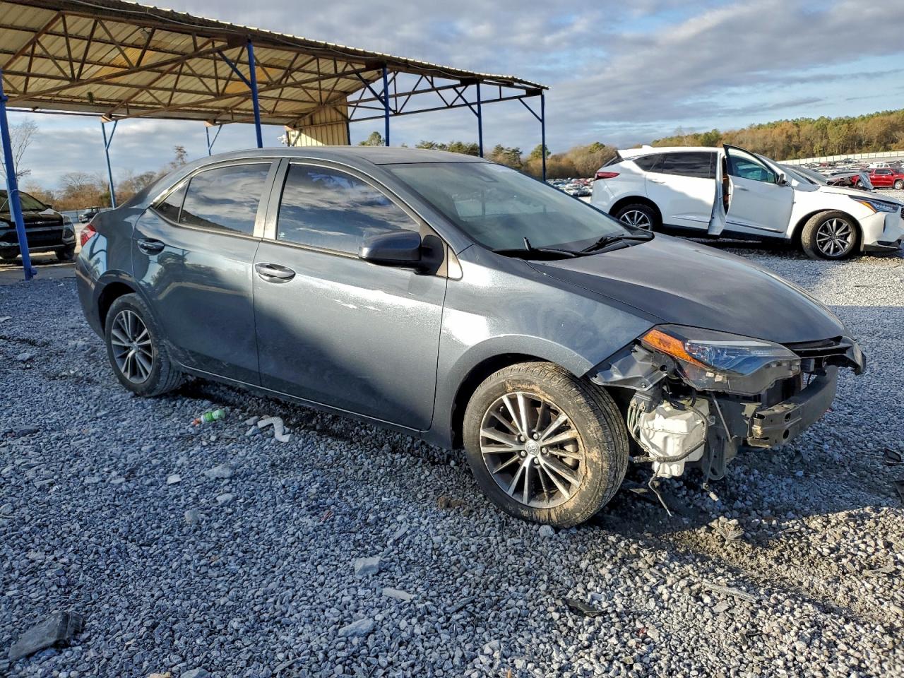 2017 TOYOTA COROLLA L photo 4