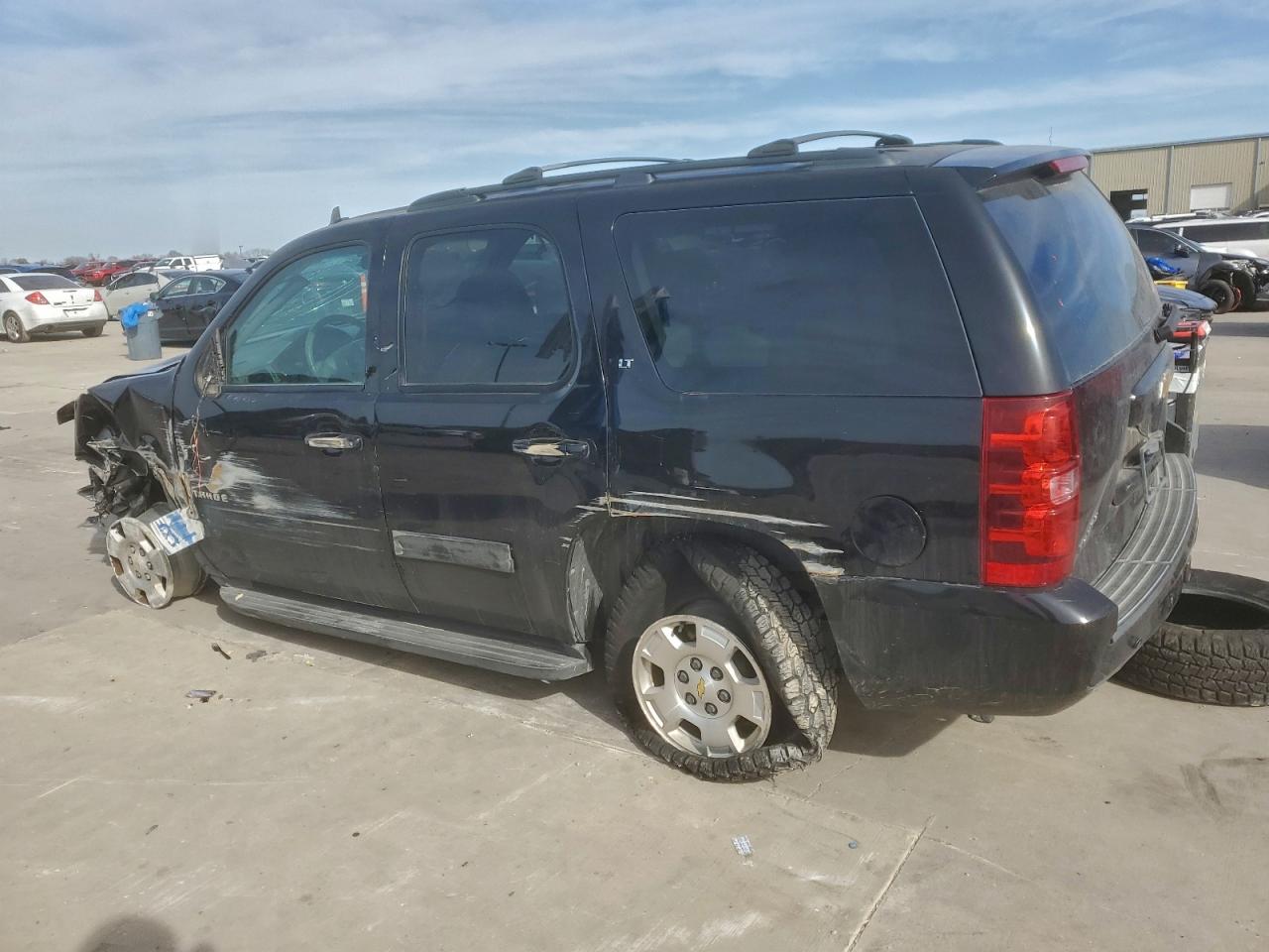 2013 CHEVROLET TAHOE C1500 LT photo 2