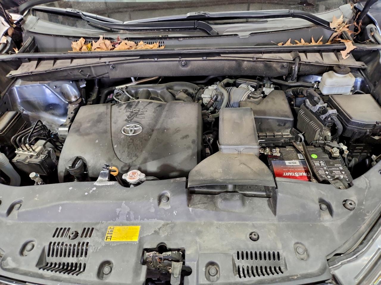2019 TOYOTA HIGHLANDER LIMITED photo 34