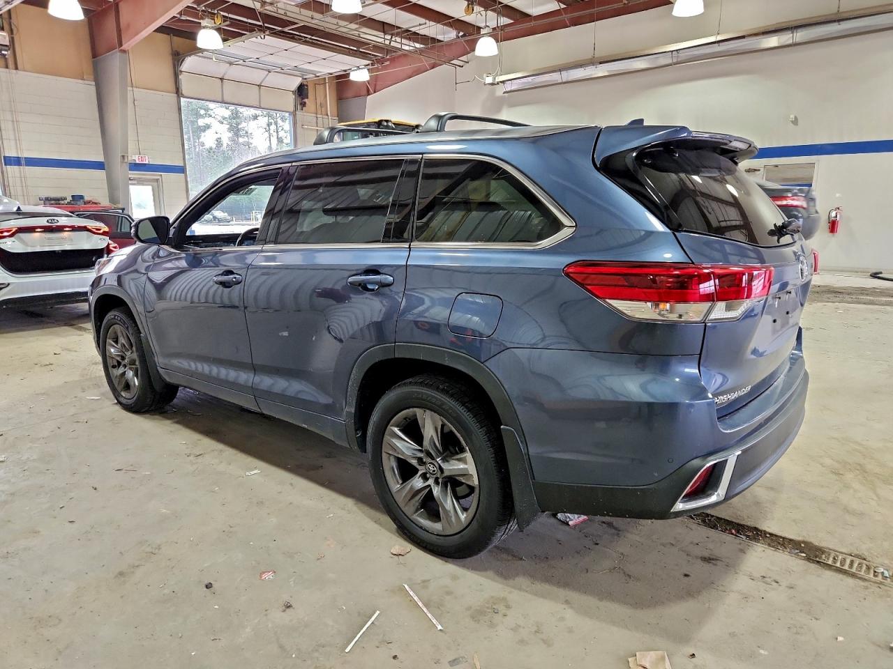2019 TOYOTA HIGHLANDER LIMITED photo 4