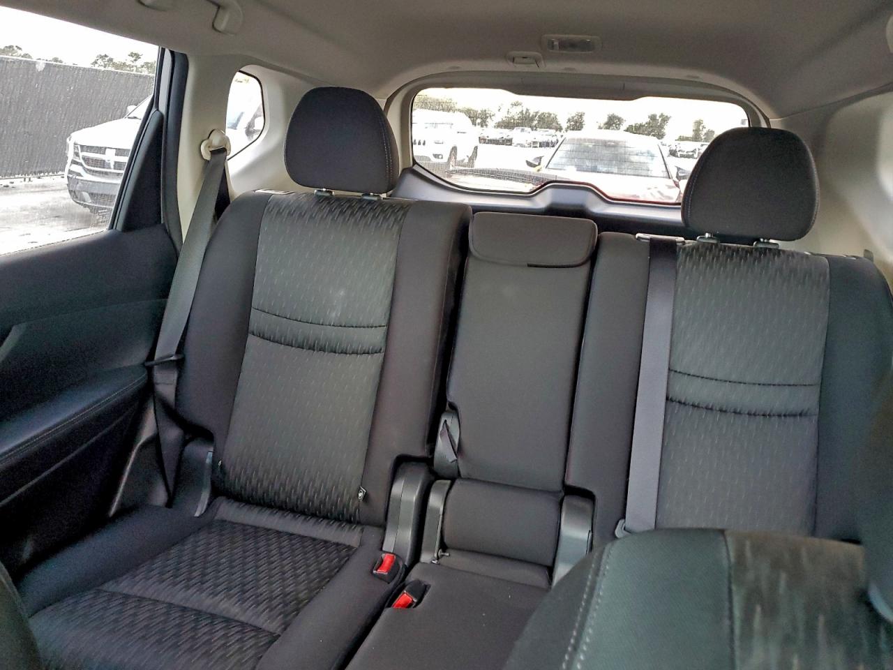 2018 NISSAN ROGUE S photo 10