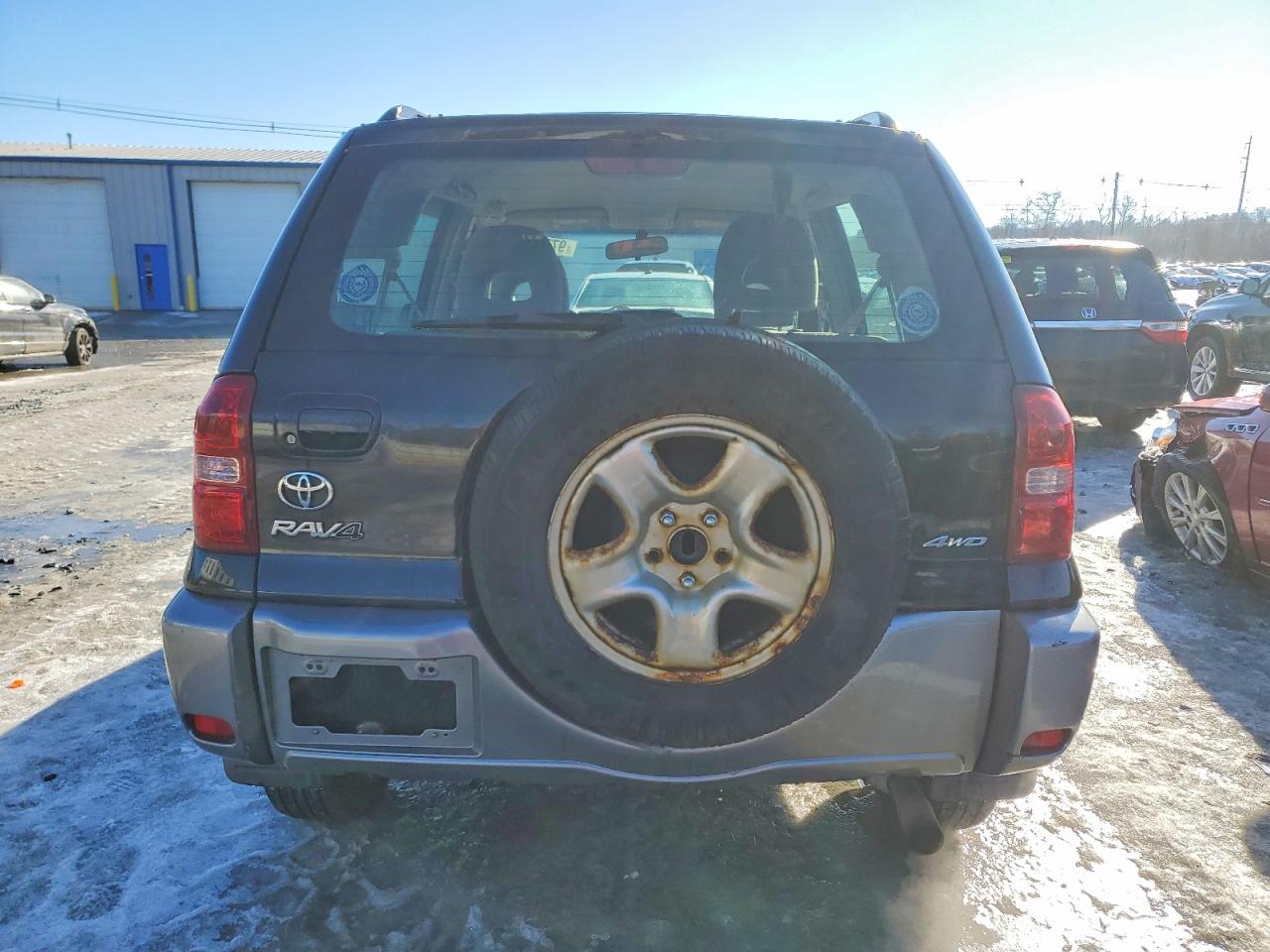 2005 TOYOTA RAV4 photo 6