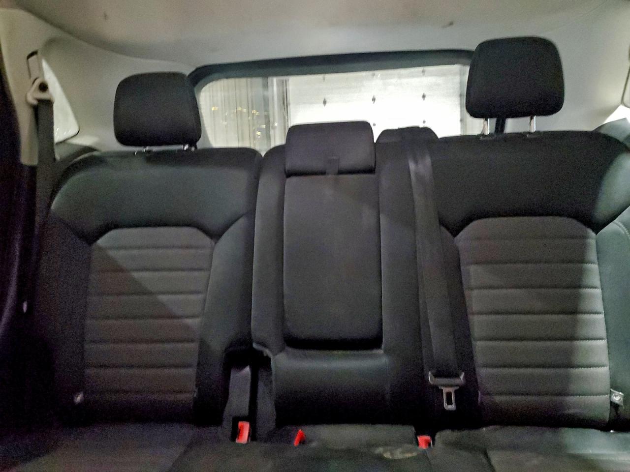 2017 FORD EDGE SE photo 10