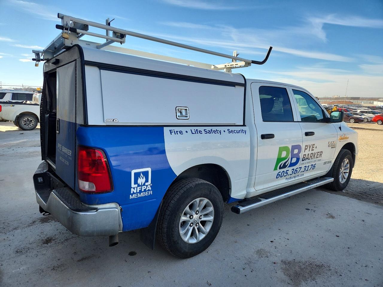 2023 RAM 1500 SLT UTILITY / SERVICE TRUCK photo 3