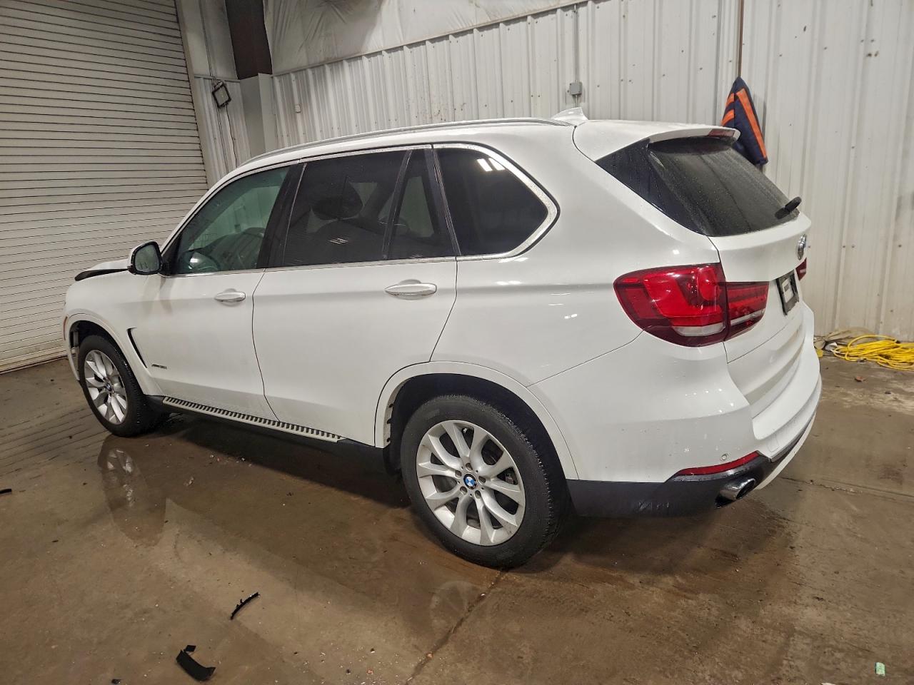 2015 BMW X5 XDRIVE35I photo 2