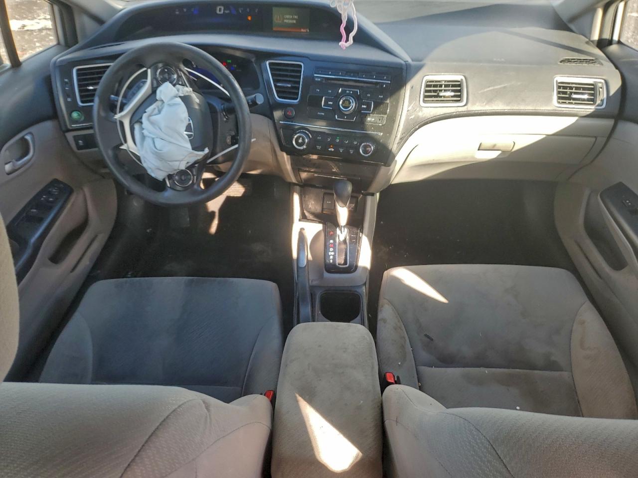 2013 HONDA CIVIC LX photo 8
