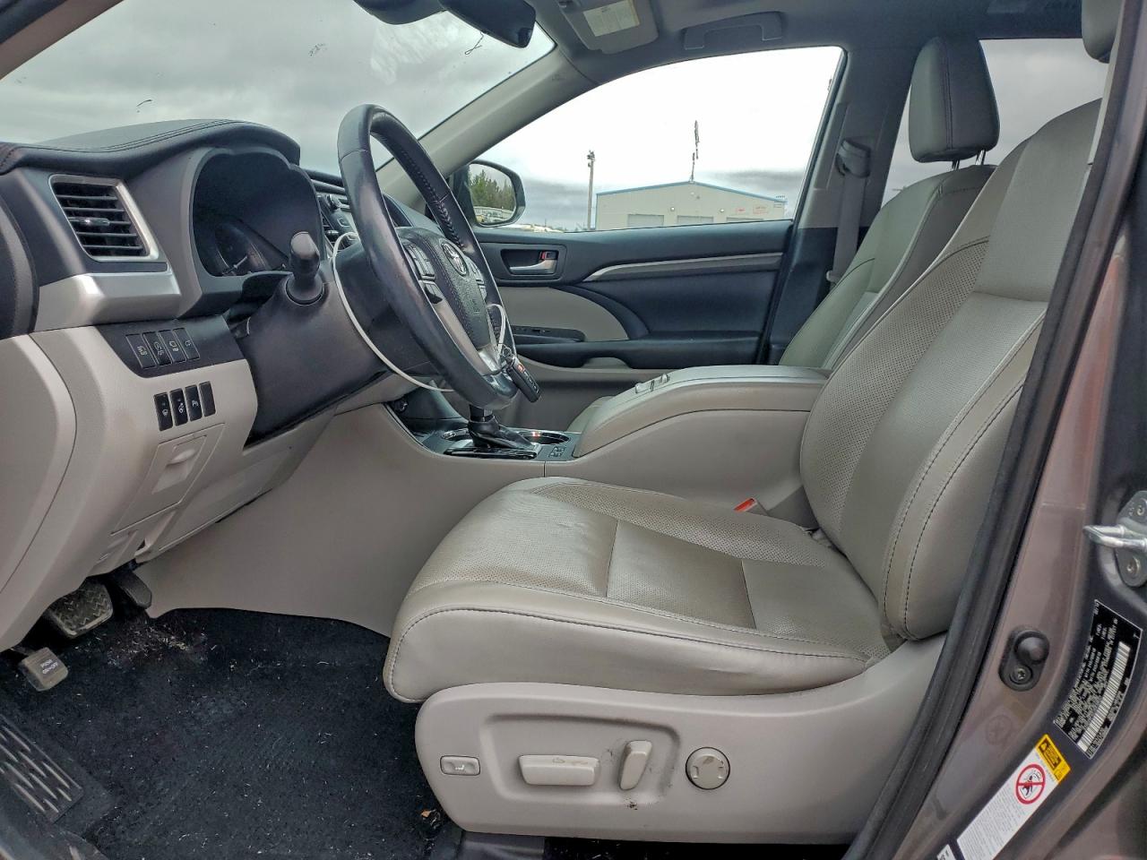 2018 TOYOTA HIGHLANDER LIMITED photo 7