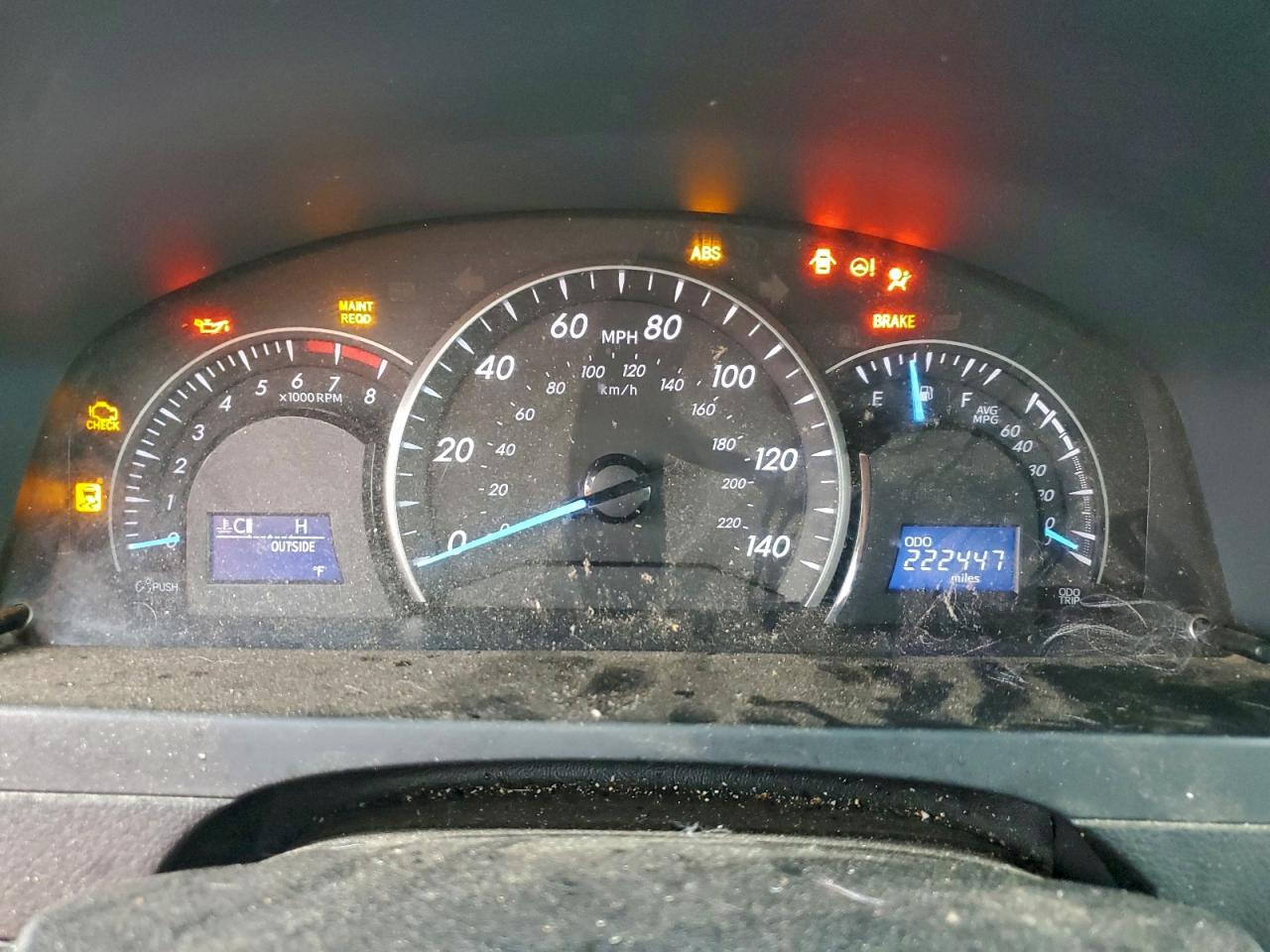 2015 TOYOTA CAMRY LE photo 9