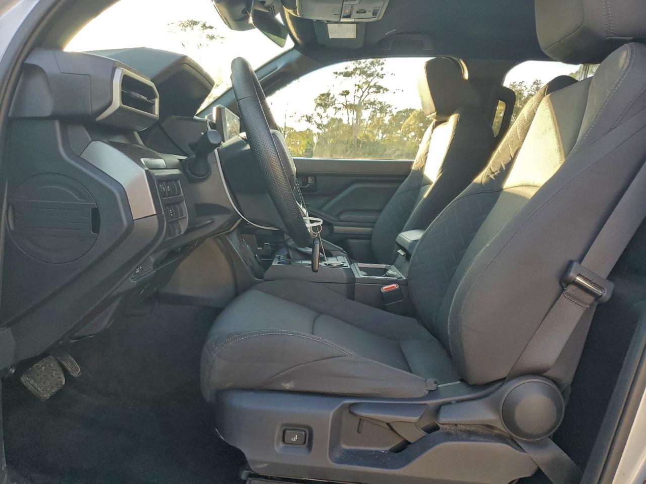 2025 TOYOTA TACOMA DOUBLE CAB photo 19