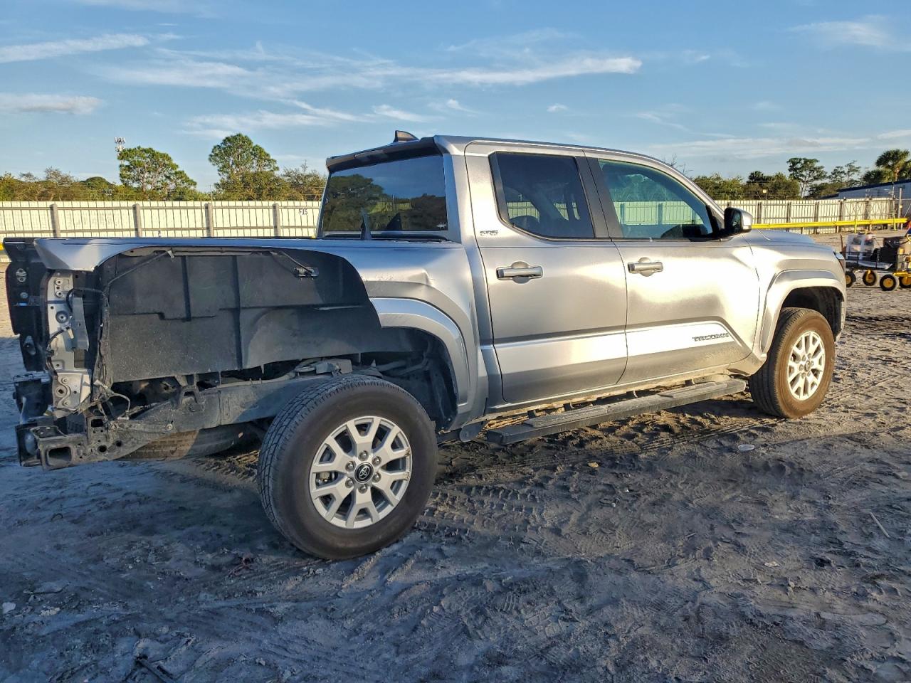 2025 TOYOTA TACOMA DOUBLE CAB photo 7