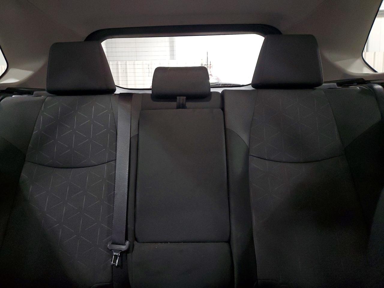 2024 TOYOTA RAV4 XLE photo 10