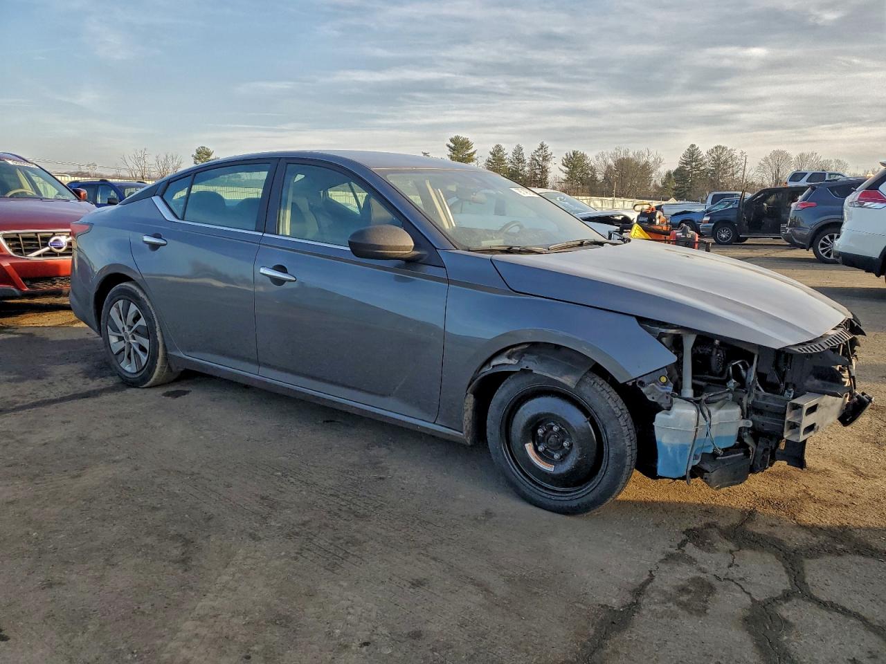 2024 NISSAN ALTIMA S photo 4