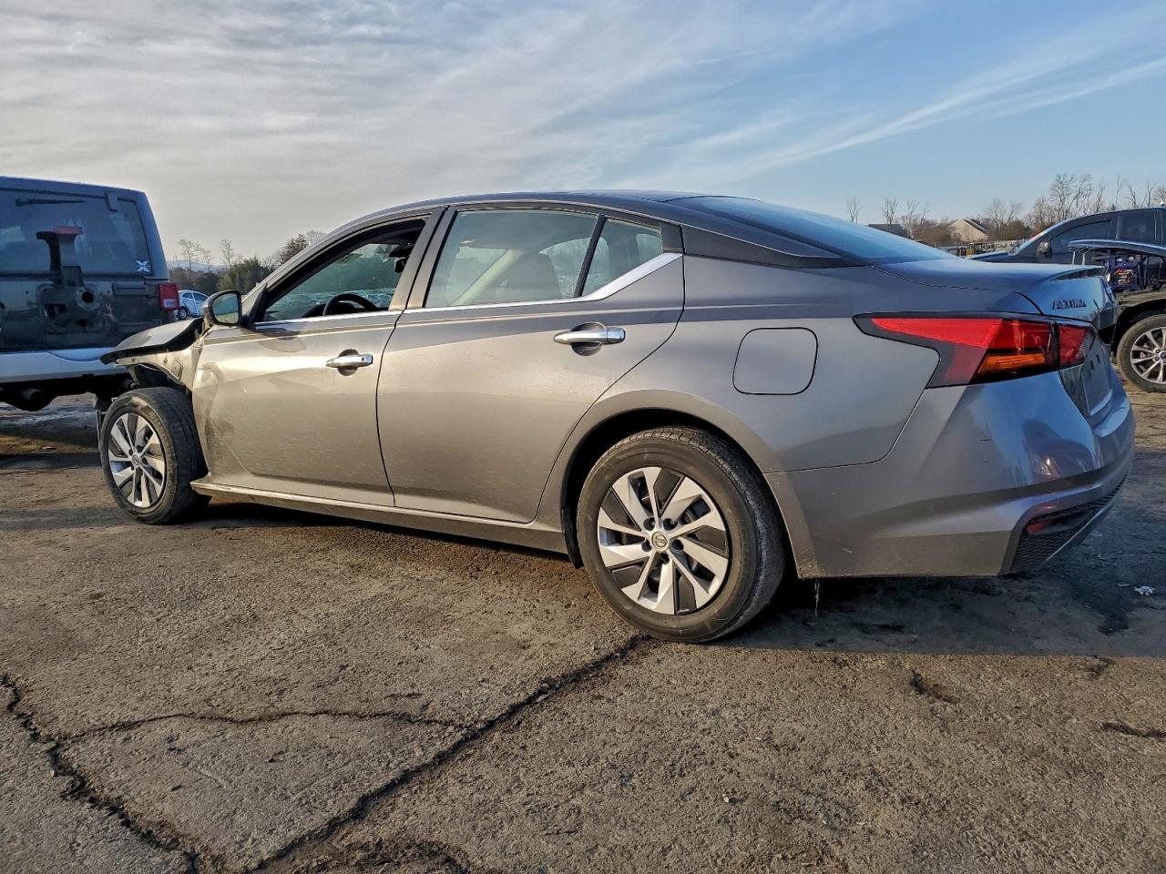 2024 NISSAN ALTIMA S photo 2