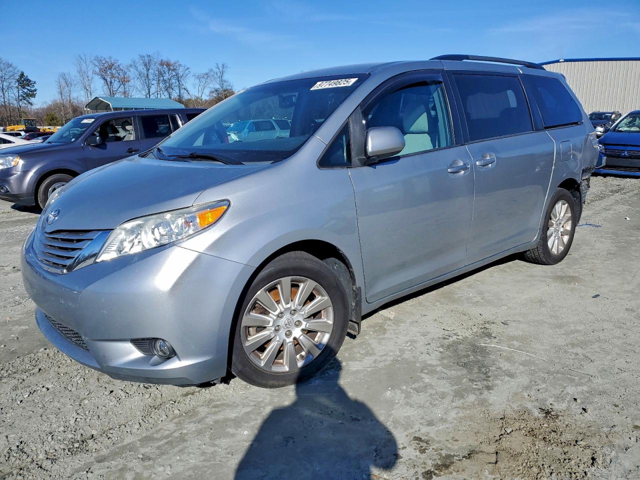 2015 TOYOTA SIENNA