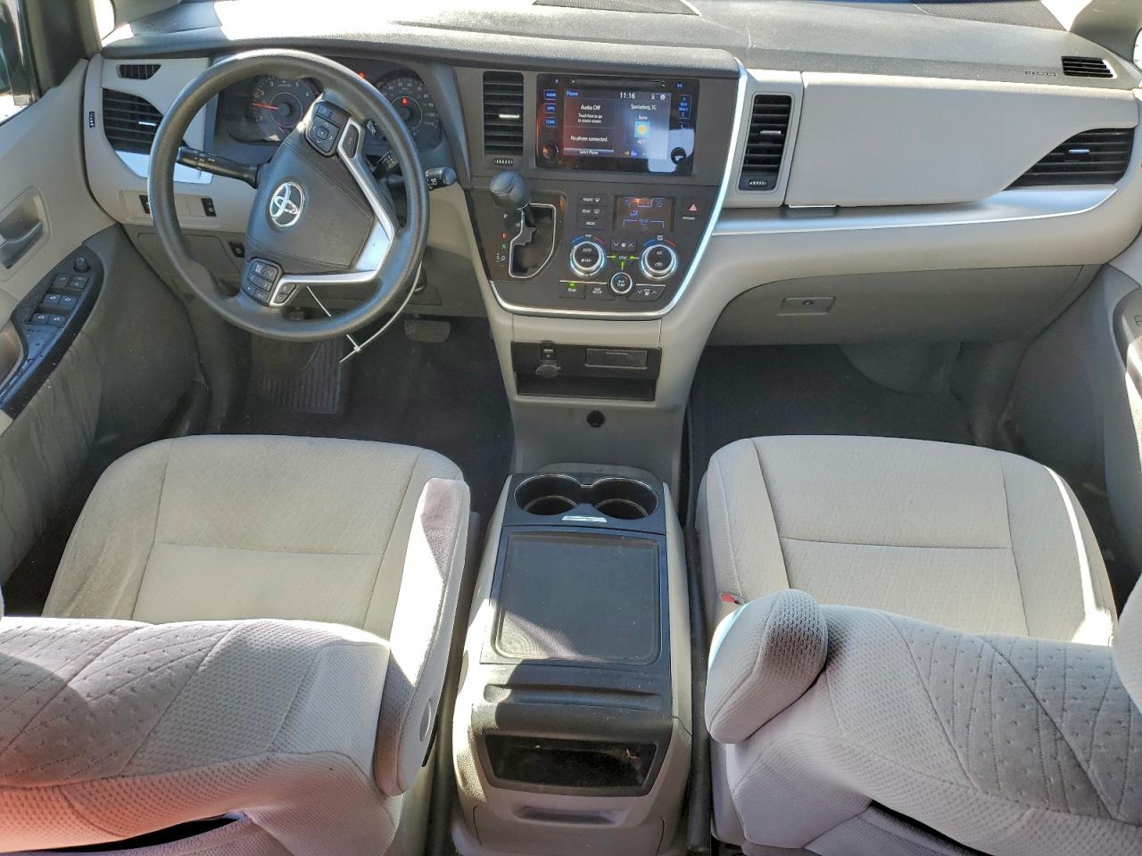 2015 TOYOTA SIENNA photo 8
